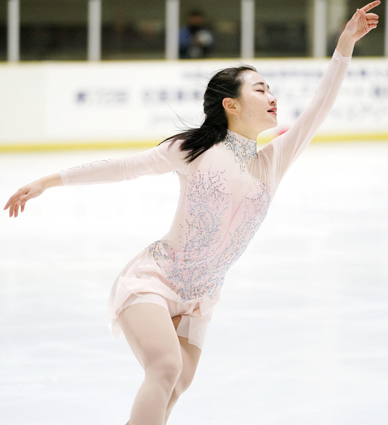 女子フリーで演技する河辺（撮影・横山健太）