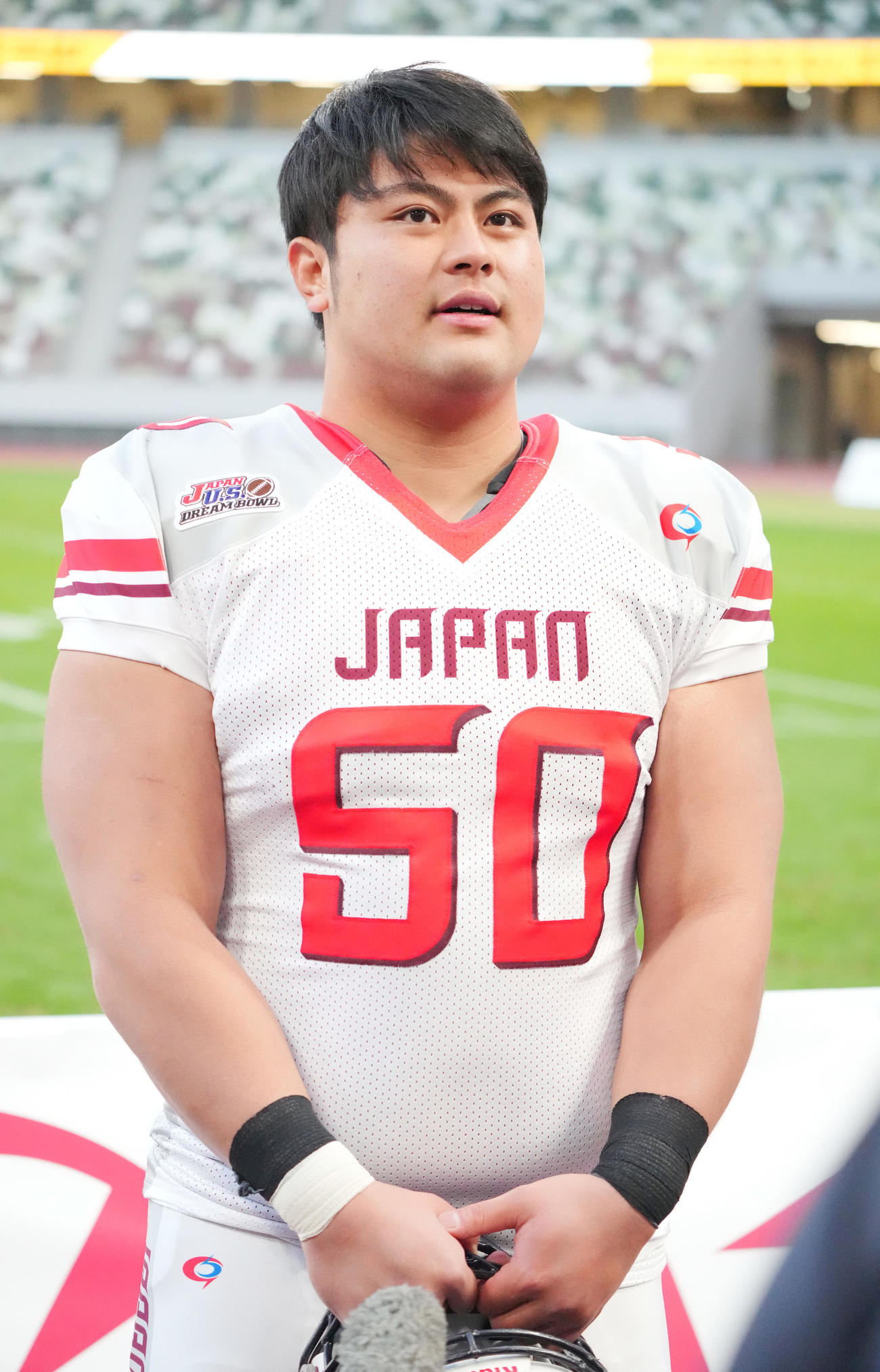 試合後、記者の質問に答える全日本選抜DL花田（撮影・菅敏）