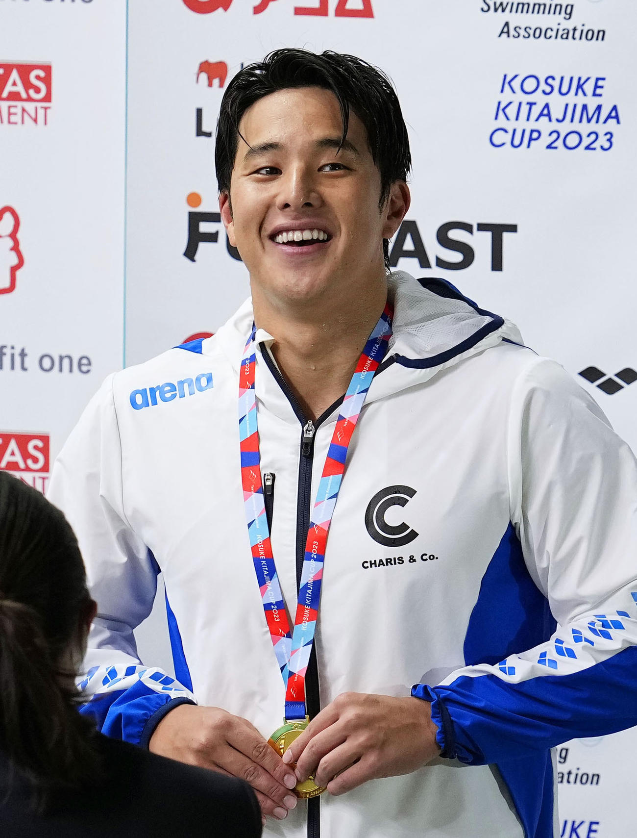 男子200メートル個人メドレーで優勝し笑顔の瀬戸大也（共同）