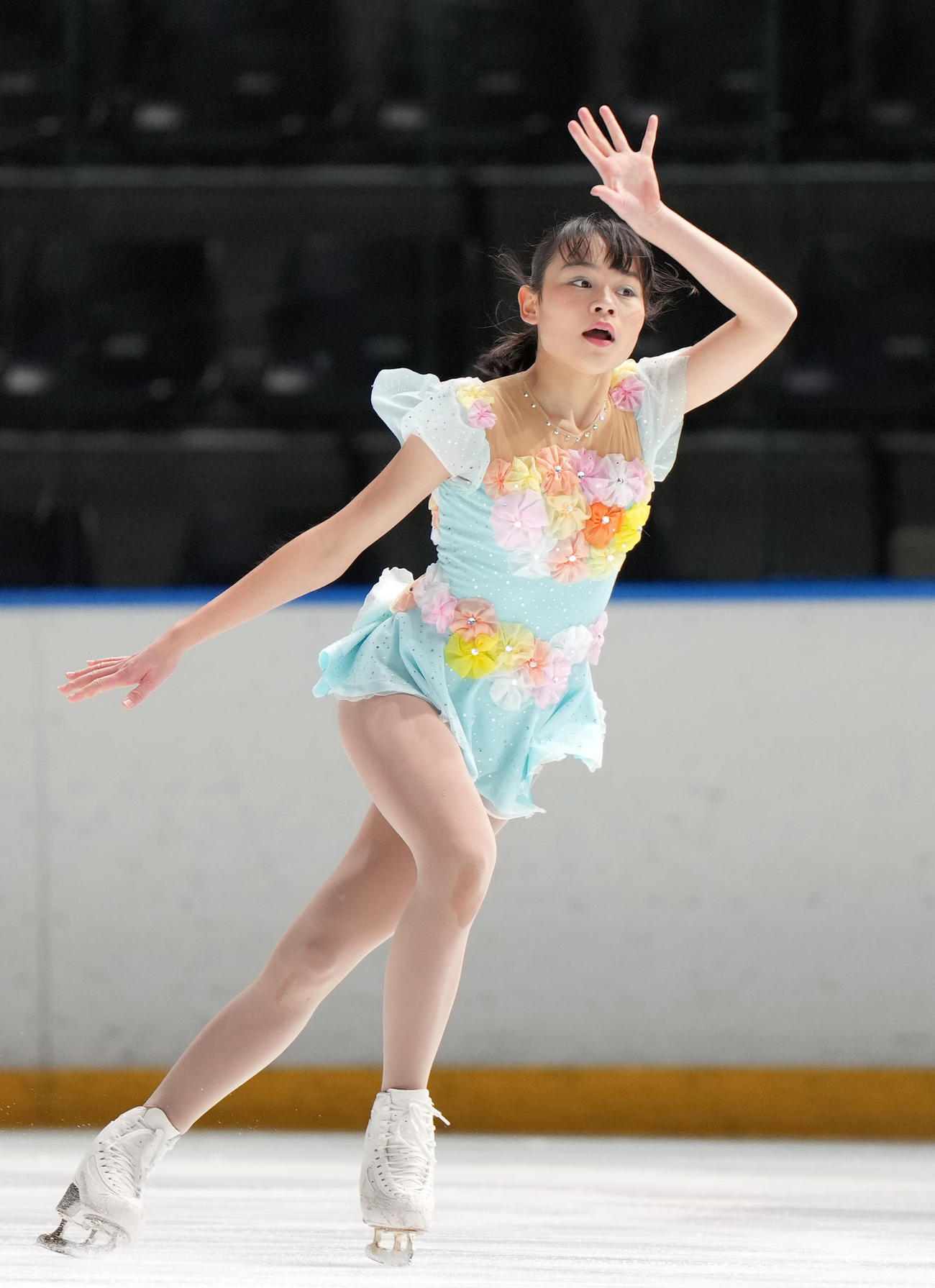 少年女子SPで演技するシュルンツェ（滋賀）（撮影・狩俣裕三）