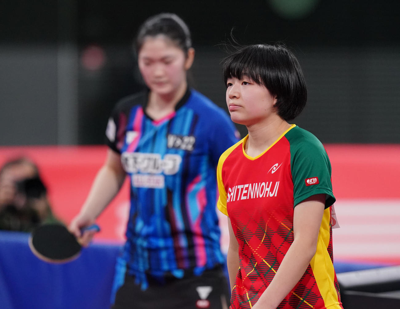 横井咲桜対木原美悠　準決勝で木原美悠（左）に敗れた横井（撮影・垰建太）