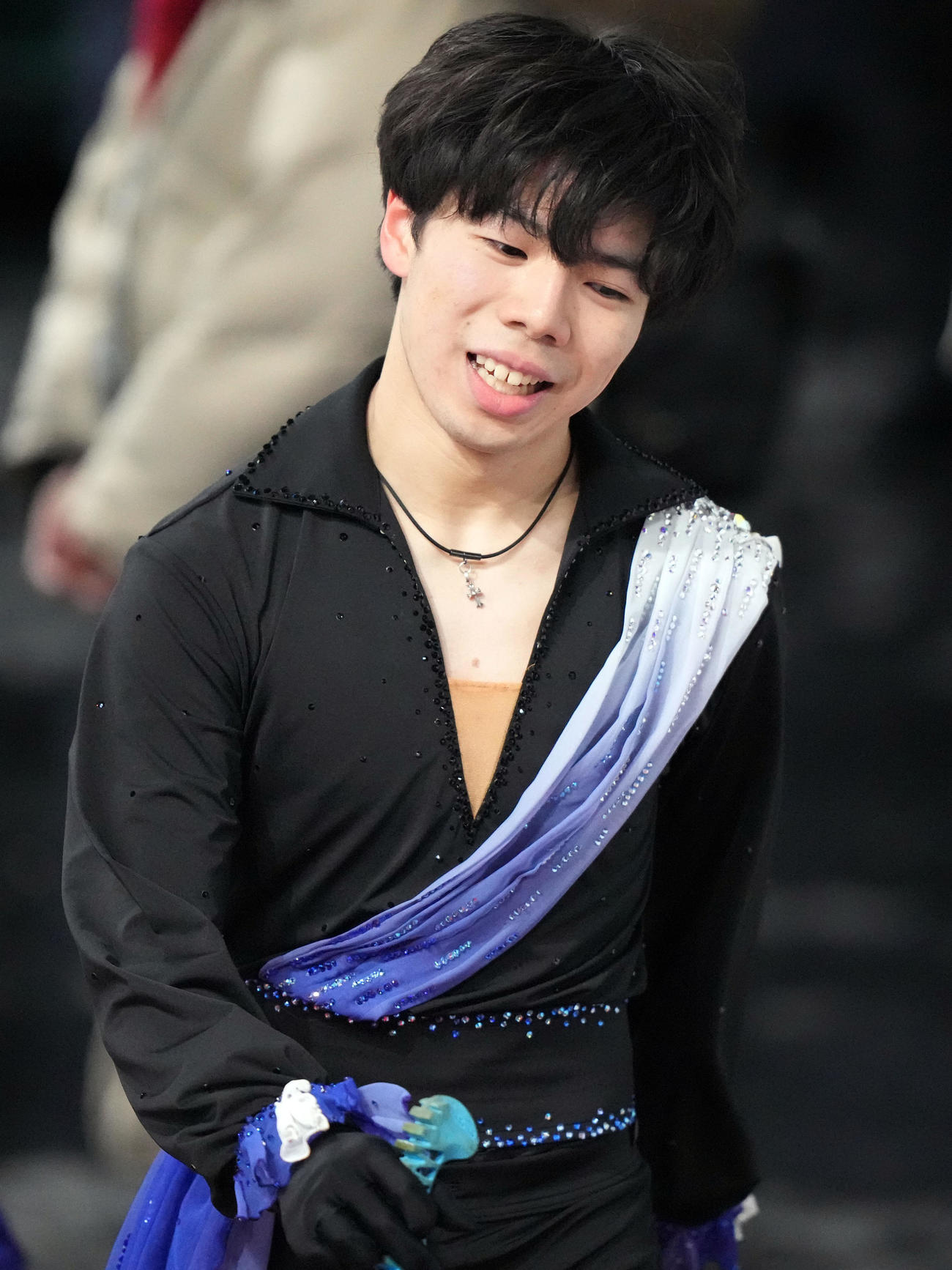 成年男子SPの演技後、苦笑いする佐藤駿（埼玉）（撮影・狩俣裕三）