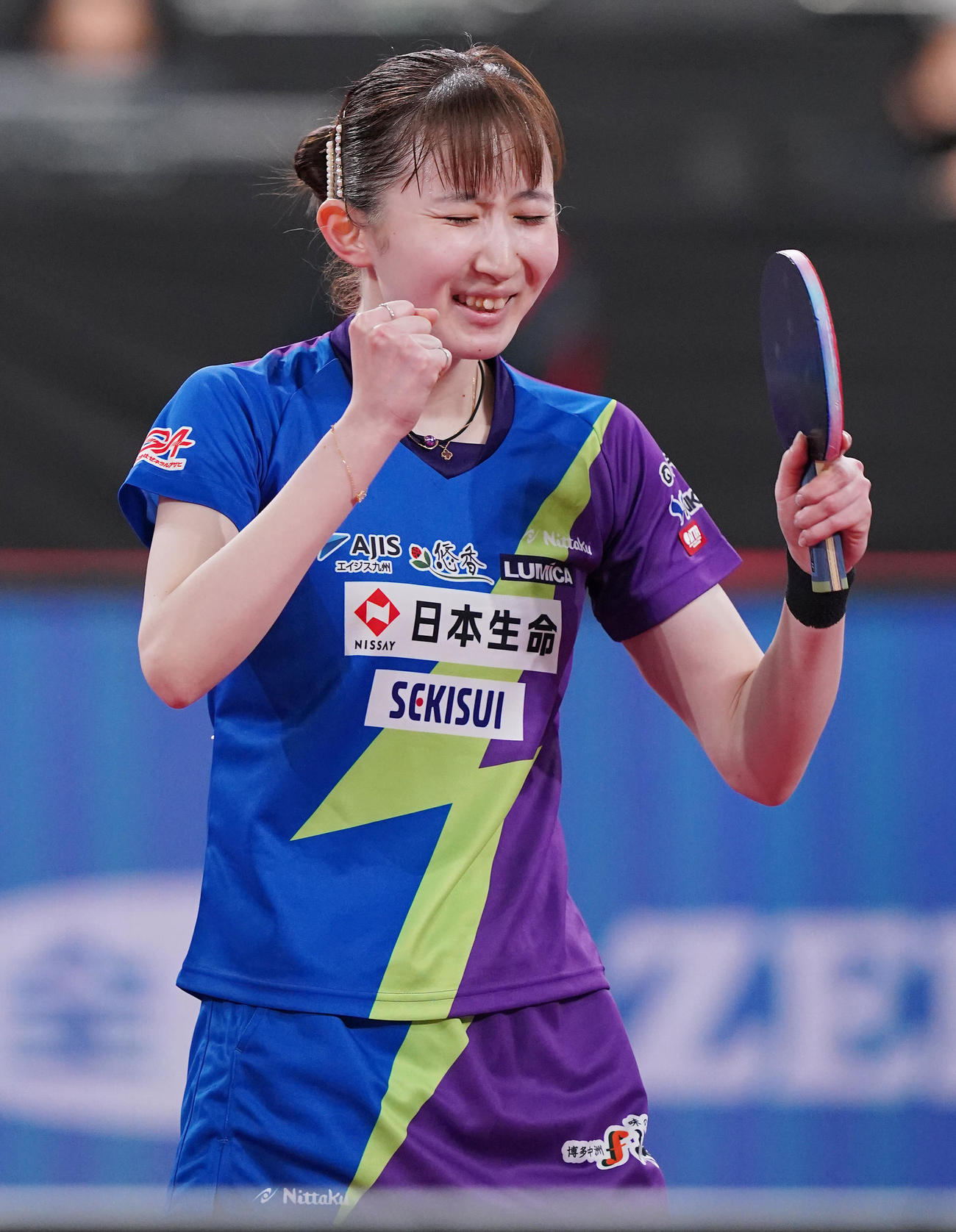 早田ひな対木原美悠　女子シングルスを制した早田ひなは感極まる（撮影・垰建太）