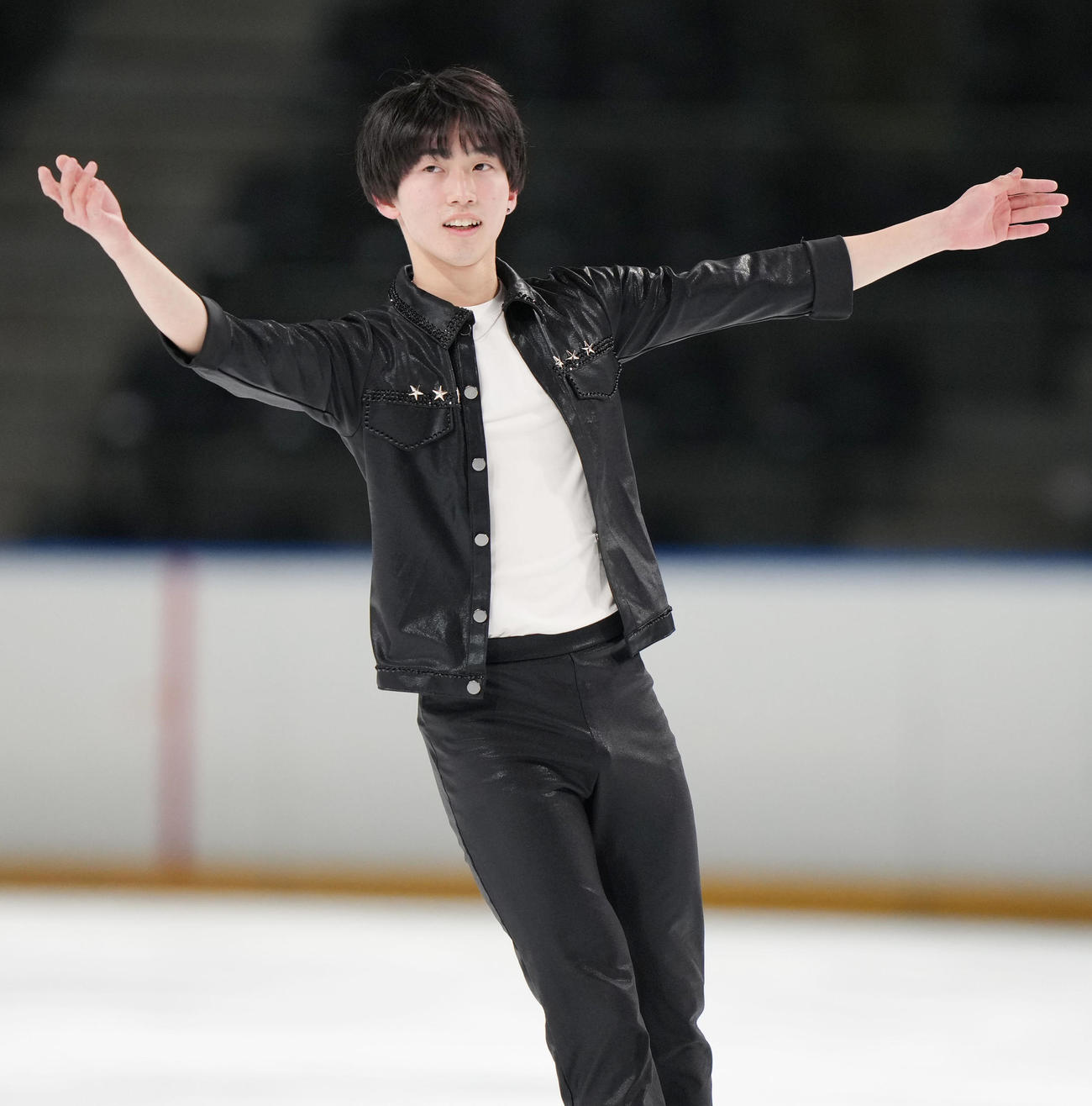成年男子フリーで演技を見せる佐藤由（千葉）（撮影・狩俣裕三）
