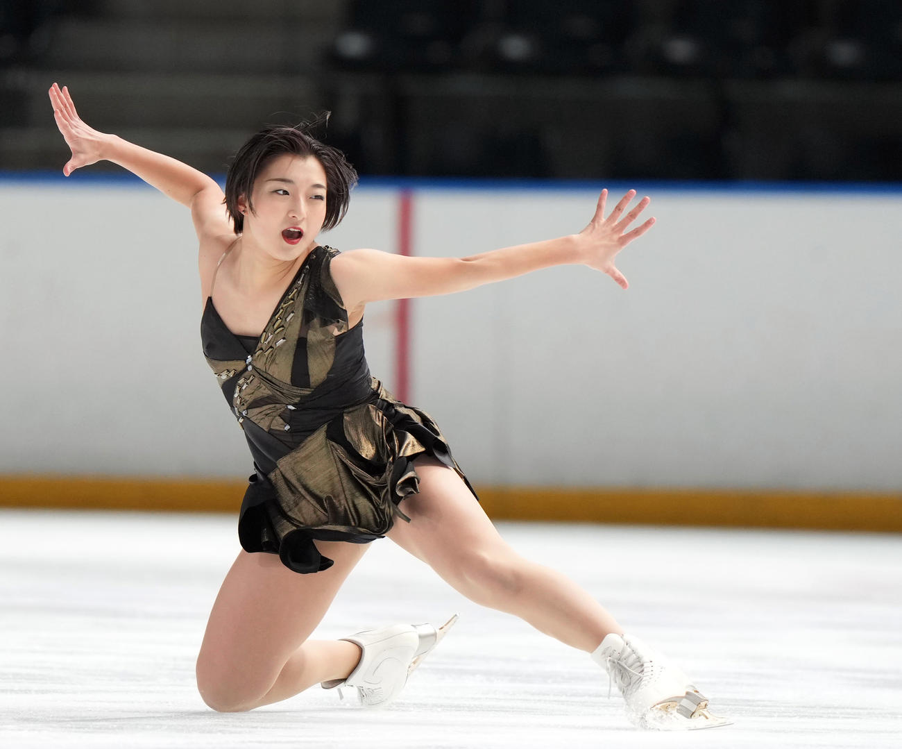 成年女子SPで迫力ある演技を見せる坂本（兵庫）（撮影・狩俣裕三）