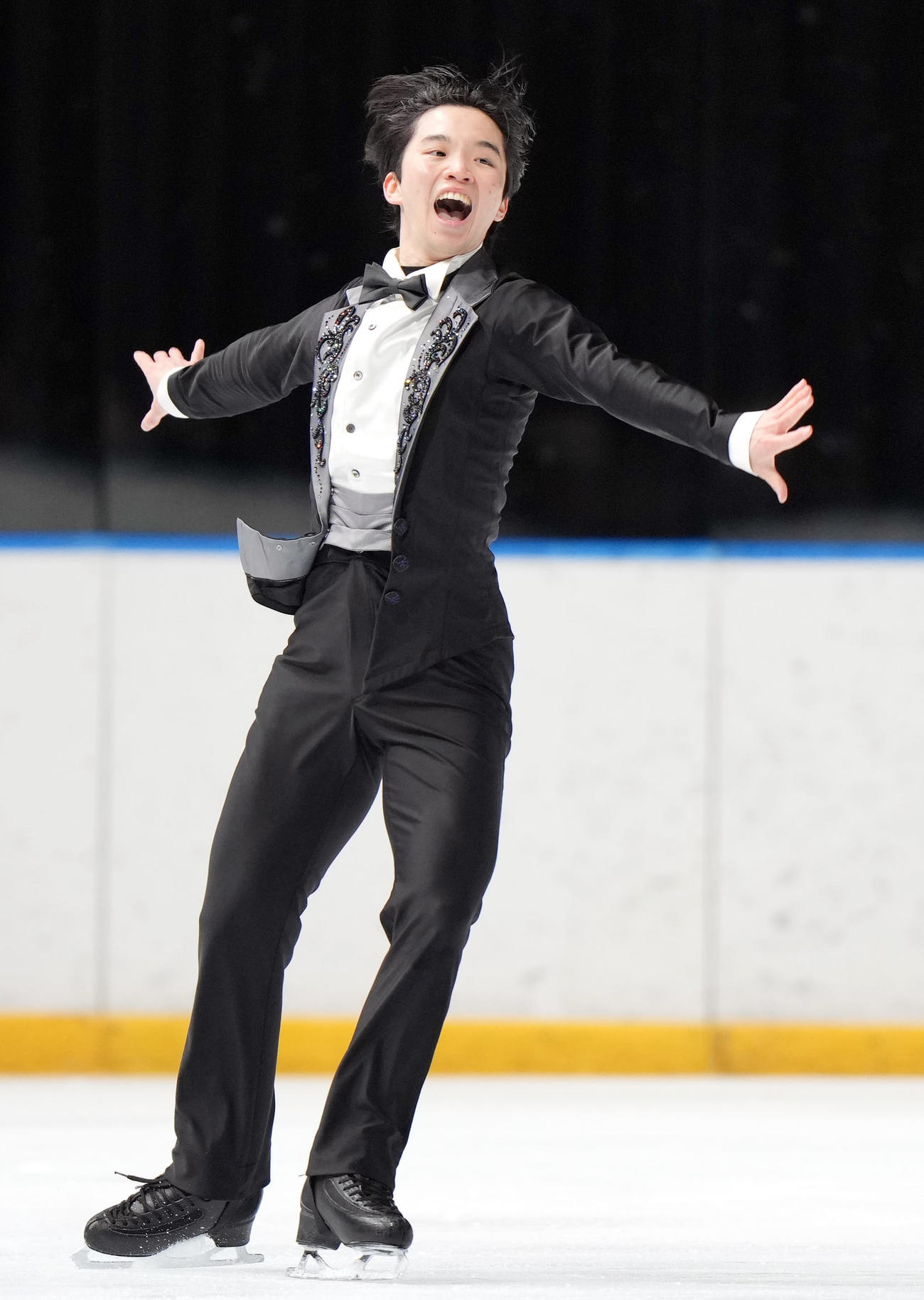 成年男子フリーで演技を見せる友野（大阪）（撮影・狩俣裕三）