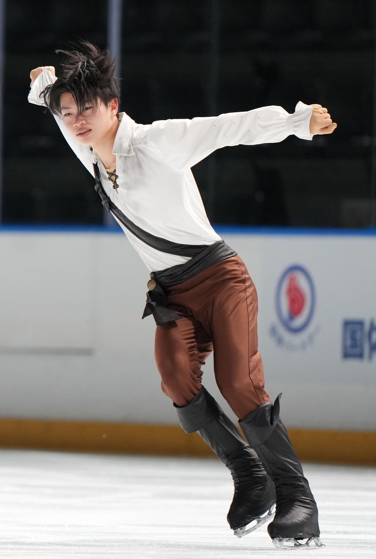 成年男子フリーで演技を見せる吉岡（兵庫）＝（撮影・狩俣裕三）