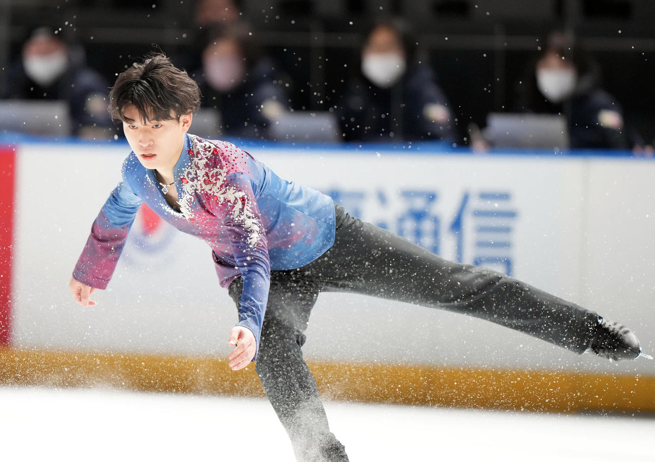 成年男子フリーで演技を見せる本田（滋賀）＝（撮影・狩俣裕三）