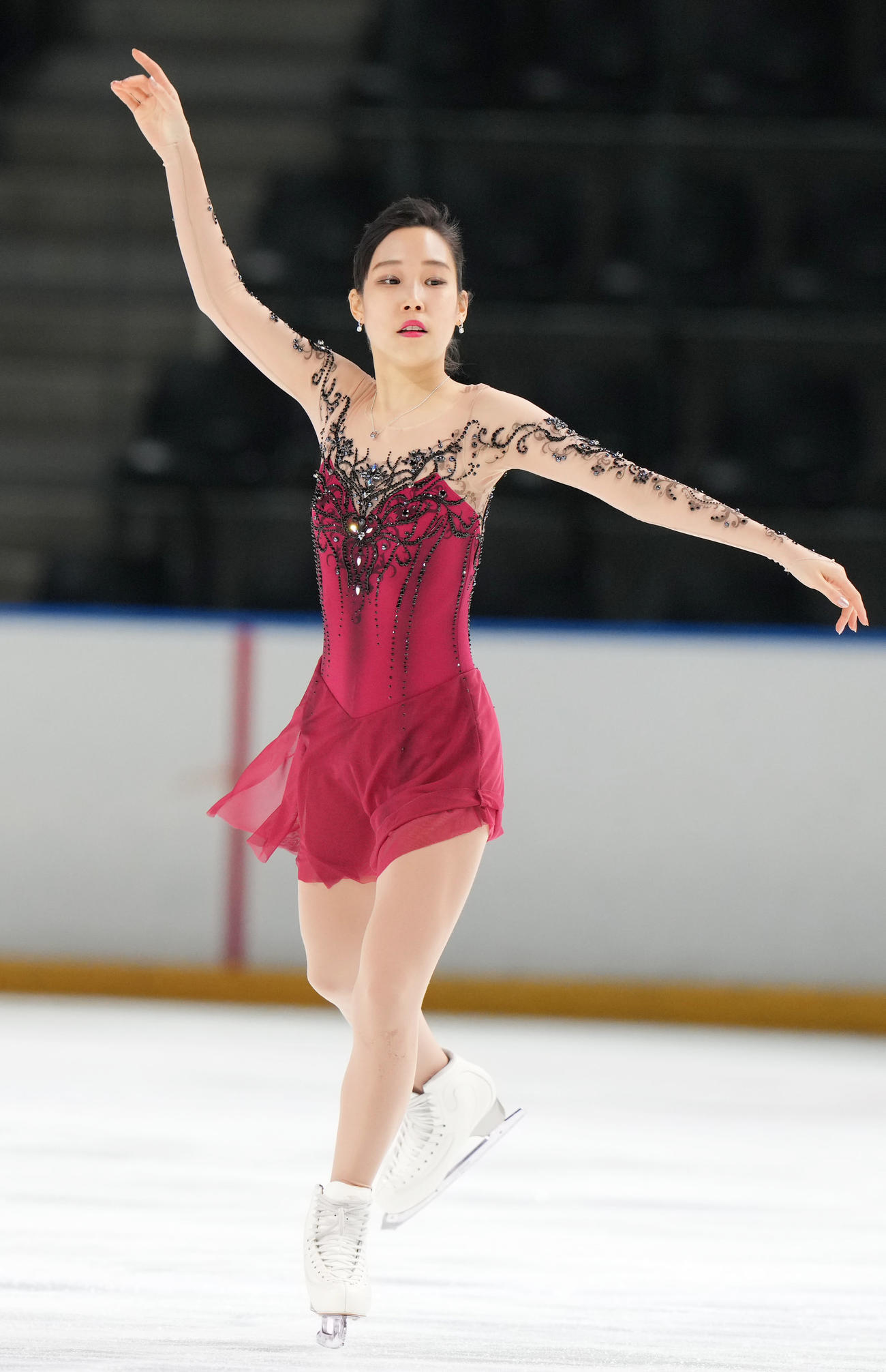 成年女子フリーで演技を見せる三原（兵庫）（撮影・狩俣裕三）