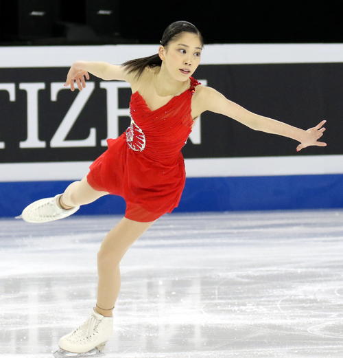 フィギュアスケート4大陸選手権　女子SPの6分間練習で最終調整する吉田陽菜（撮影・木下淳）