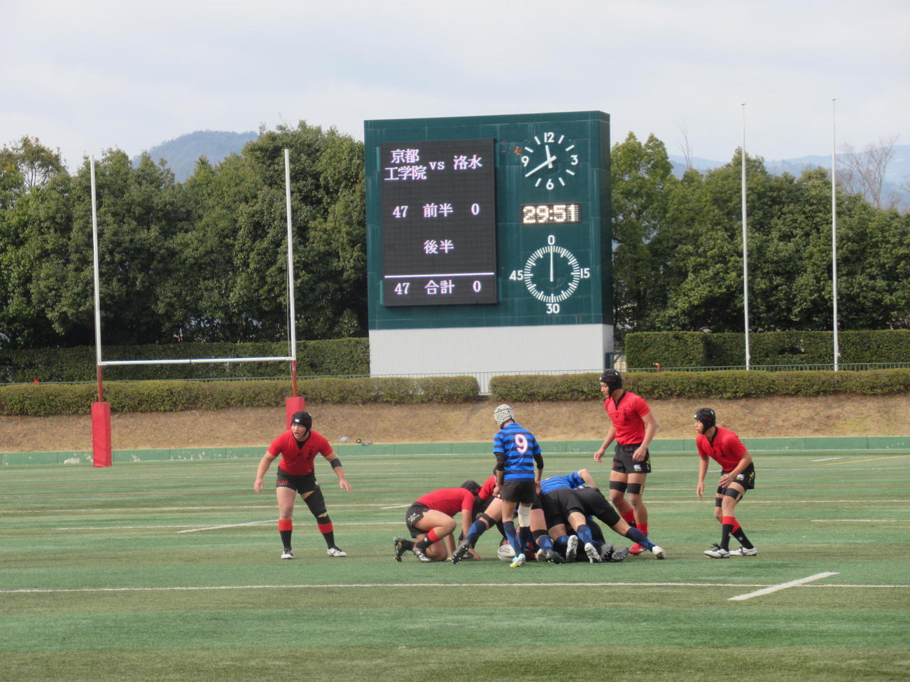 洛水に完封勝ちで近畿大会出場を決めた赤のジャージーの京都工学院