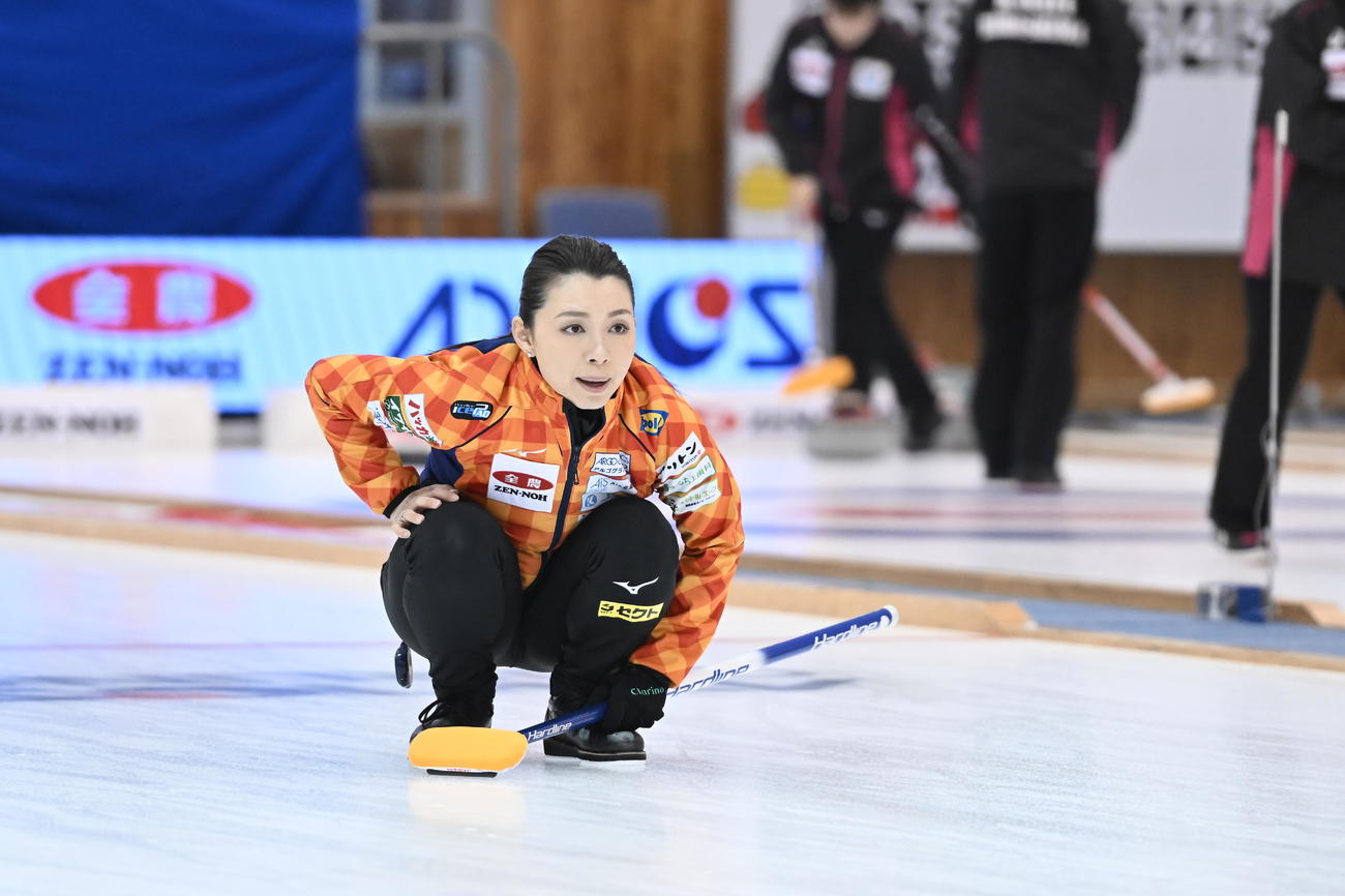 ロコ・ソラーレ戦に臨んだLS北見の本橋麻里（C）JCA IDE