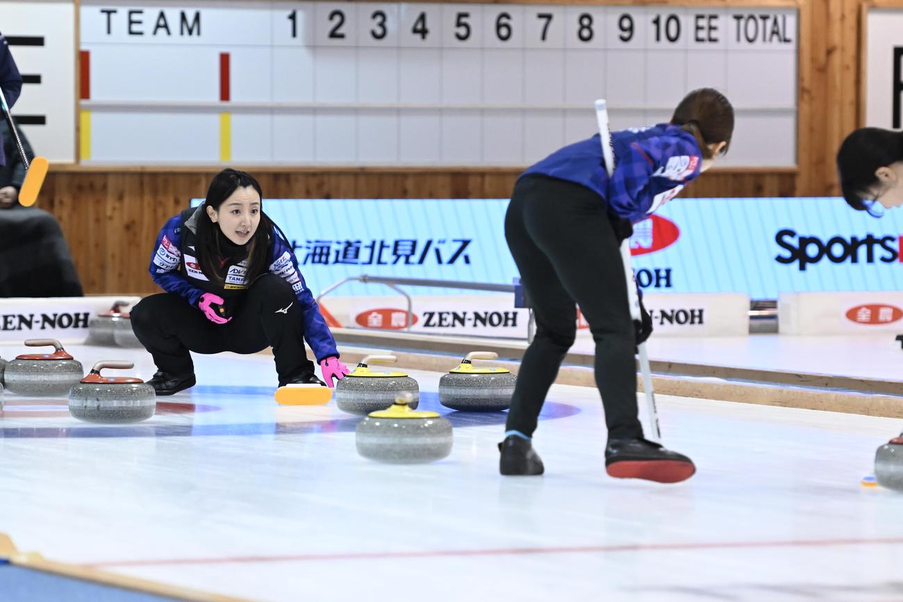 SC軽井沢クラブ戦　指示を出すロコ・ソラーレ藤沢五月（C）JCA IDE