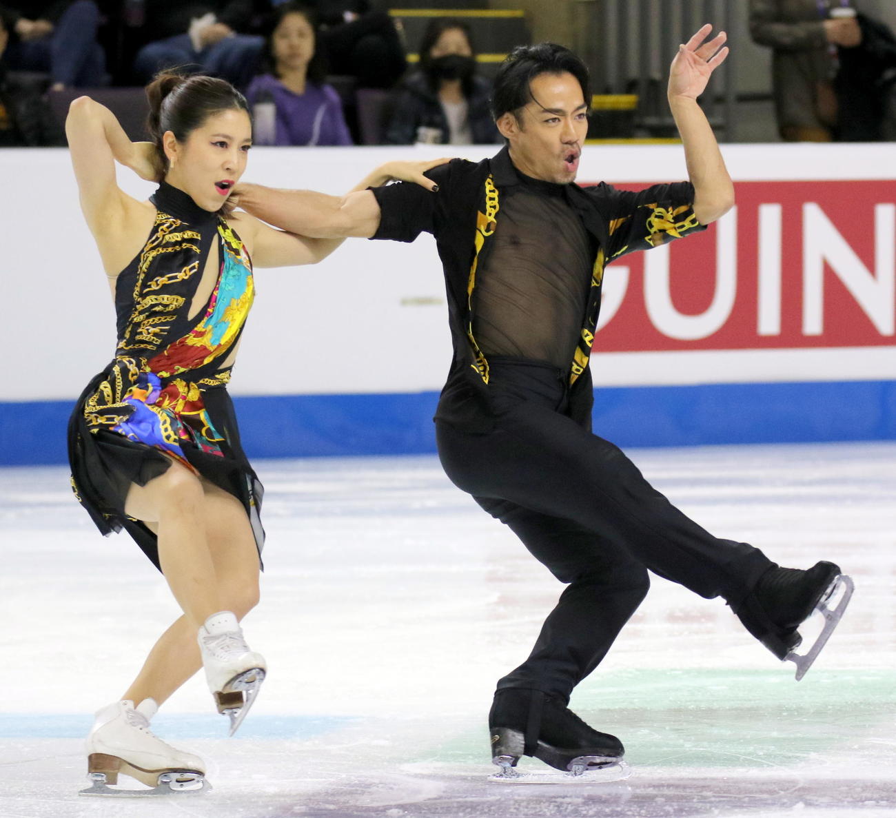 フィギュアスケート4大陸選手権　アイスダンス・リズムダンス（RD）で舞い踊る「かなだい」村元哉中（左）高橋大輔組（撮影・木下淳）