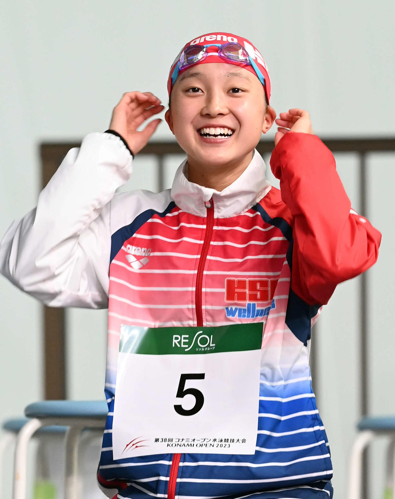 女子400メートル個人メドレー決勝　4分37秒59で優勝を飾った成田（撮影・たえ見朱実）