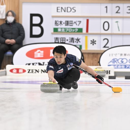船木・鎌田ペアと対戦する吉田・清水ペアの清水（C）JCA IDE