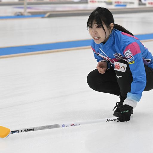 山田・田辺ペアとの対戦で真剣な表情でコールする吉田夕（C）JCA IDE