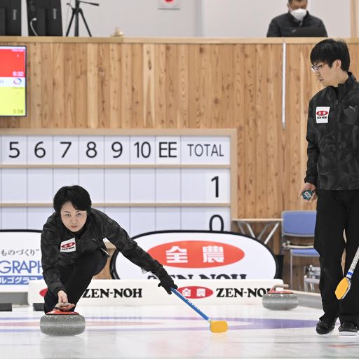 チーム北村と対戦する横山（左）と森本（C）JCA IDE