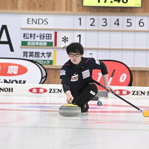 松村千・谷田組との準々決勝に臨む稲場（C）JCA IDE