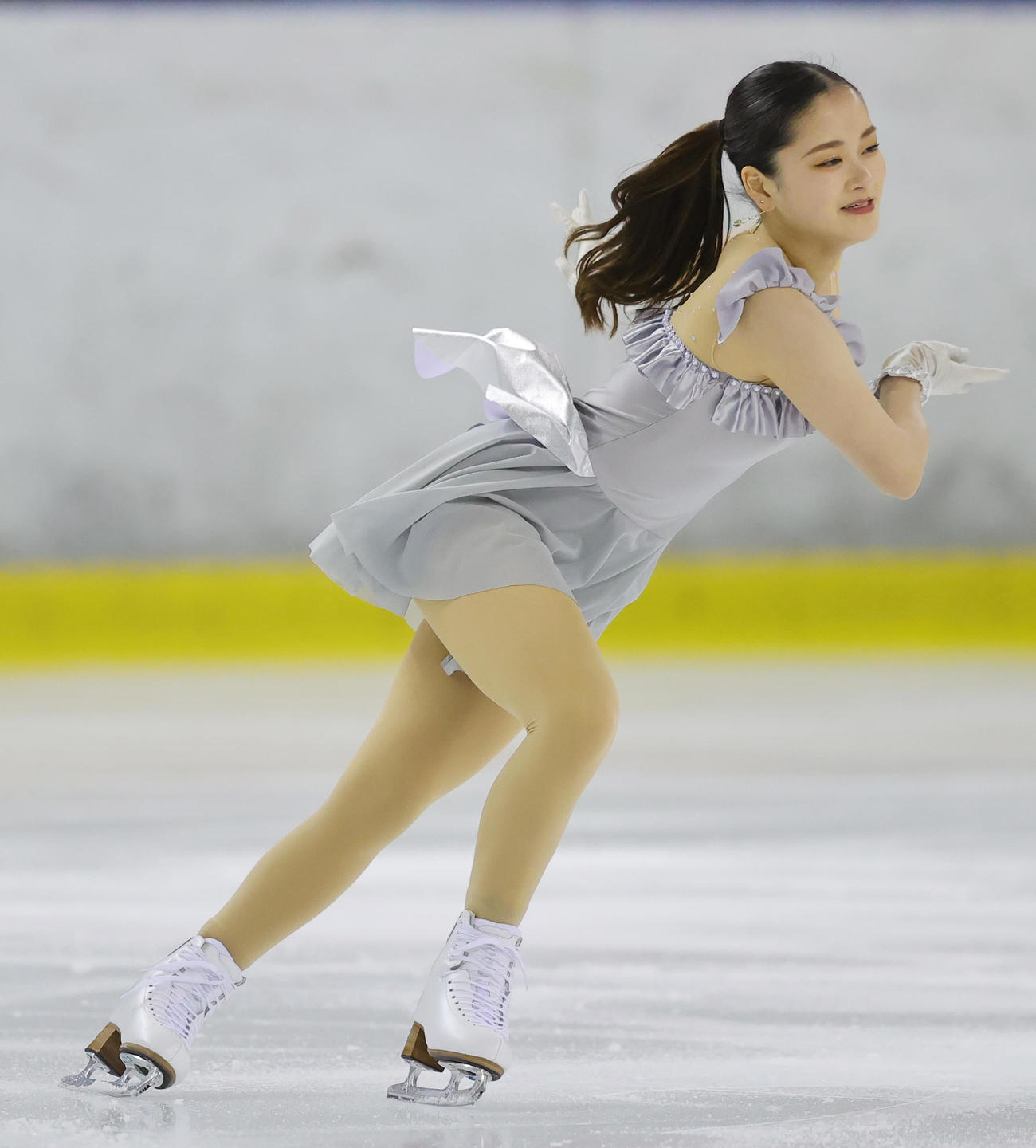 明法オンアイスで演技を披露する渡辺倫果（撮影・野上伸悟）