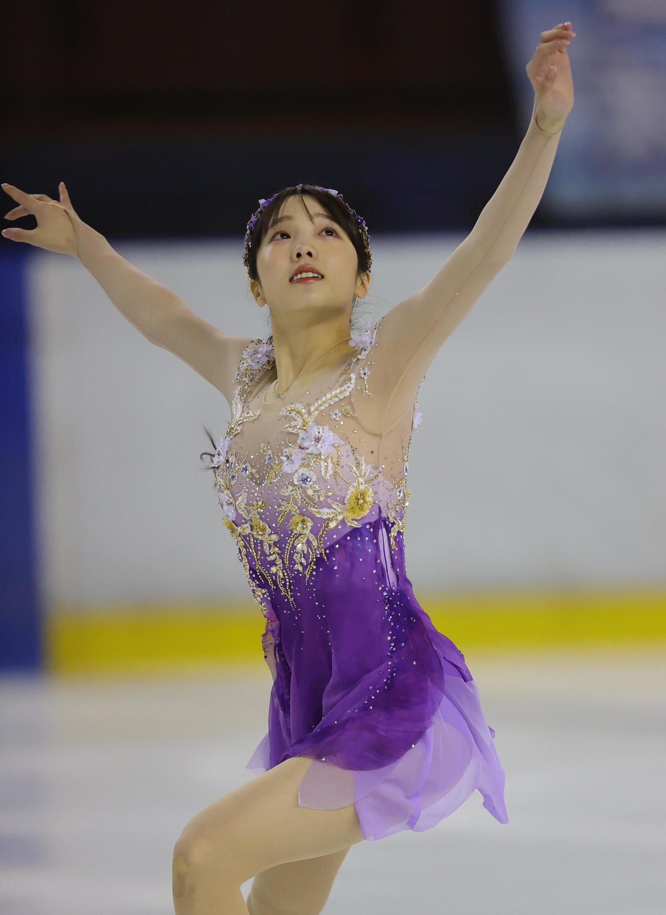 明法オンアイスで演技を披露する本田真凜（撮影・野上伸悟）