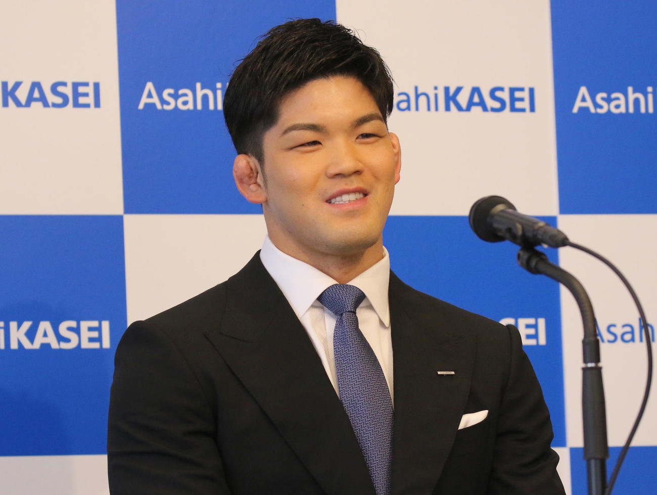都内で会見した柔道大野将平（撮影・木下淳）
