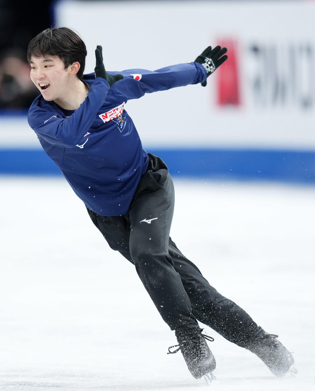 練習に臨む友野（撮影・横山健太）