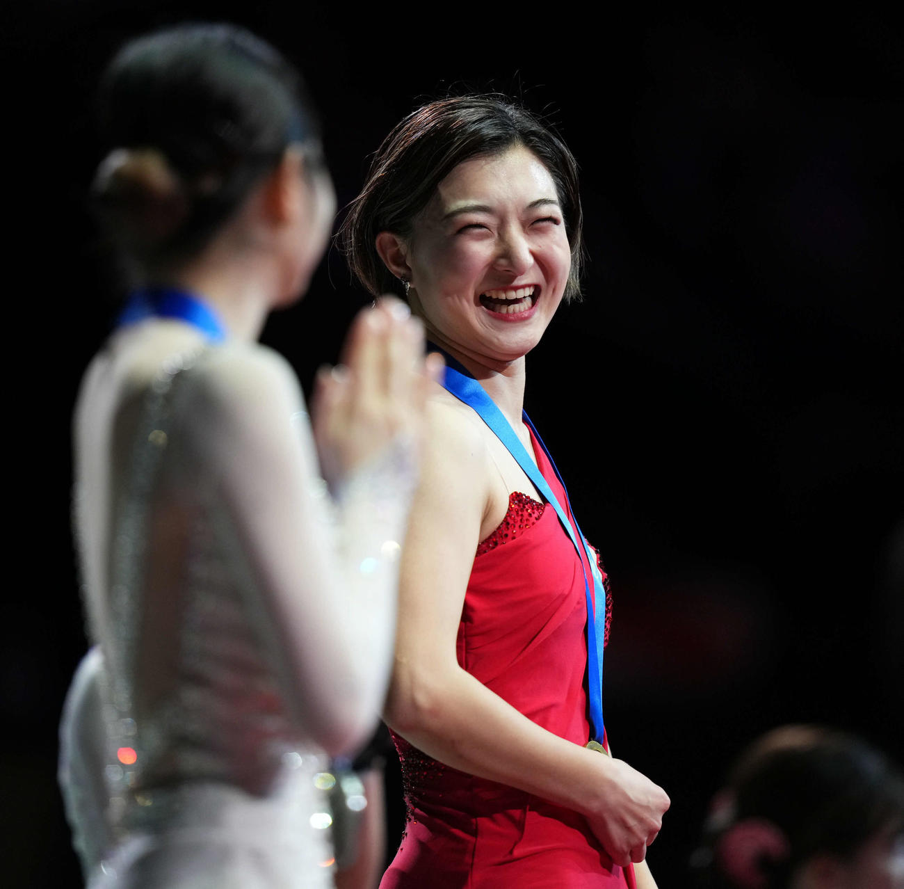 世界選手権2連覇を達成し笑顔を見せる坂本（撮影・横山健太）