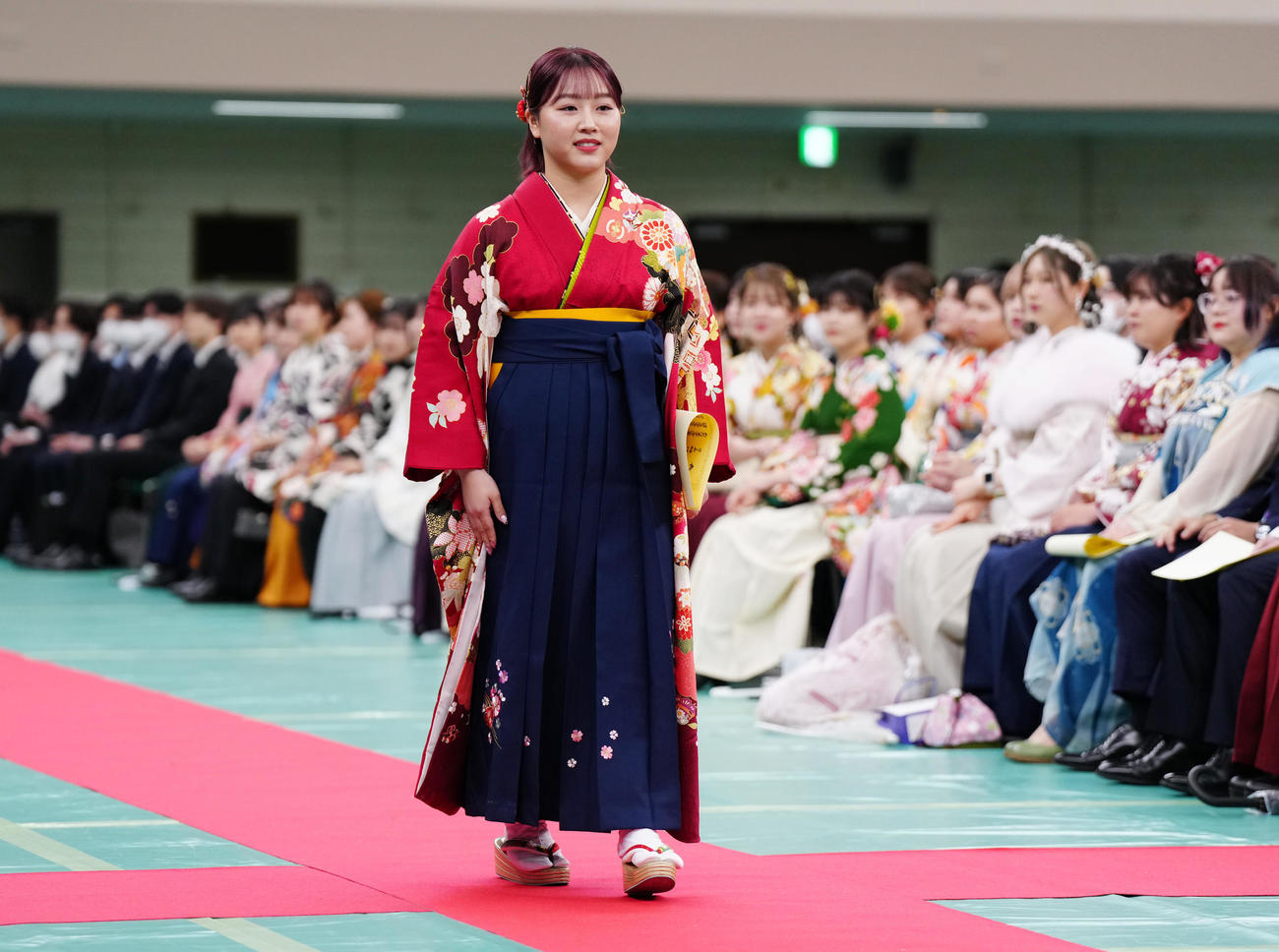 明大卒業式でスポーツ表彰を受けた樋口（撮影・江口和貴）