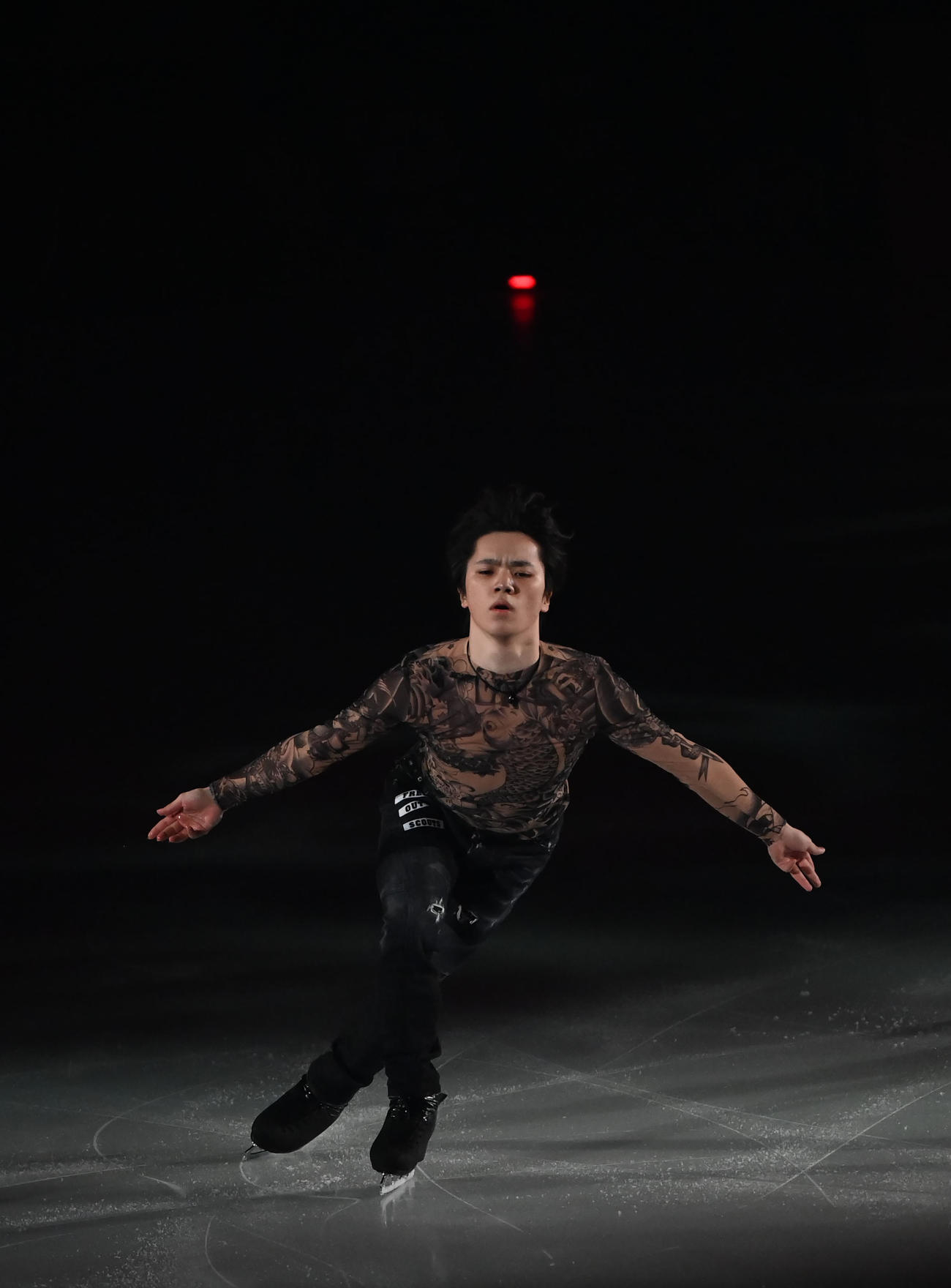 観客を魅了する宇野昌磨さん（撮影・石井愛子）