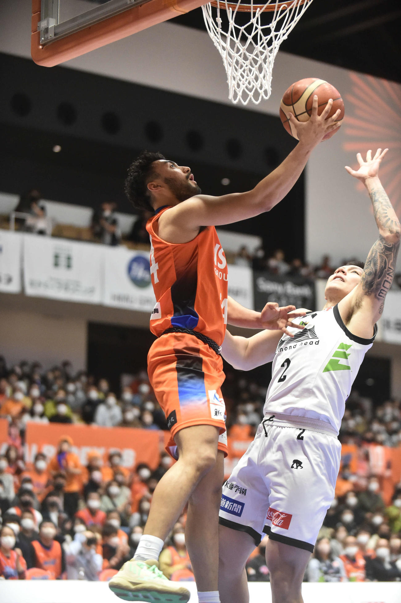第4Q、遠藤がシュートを決めて72－71。