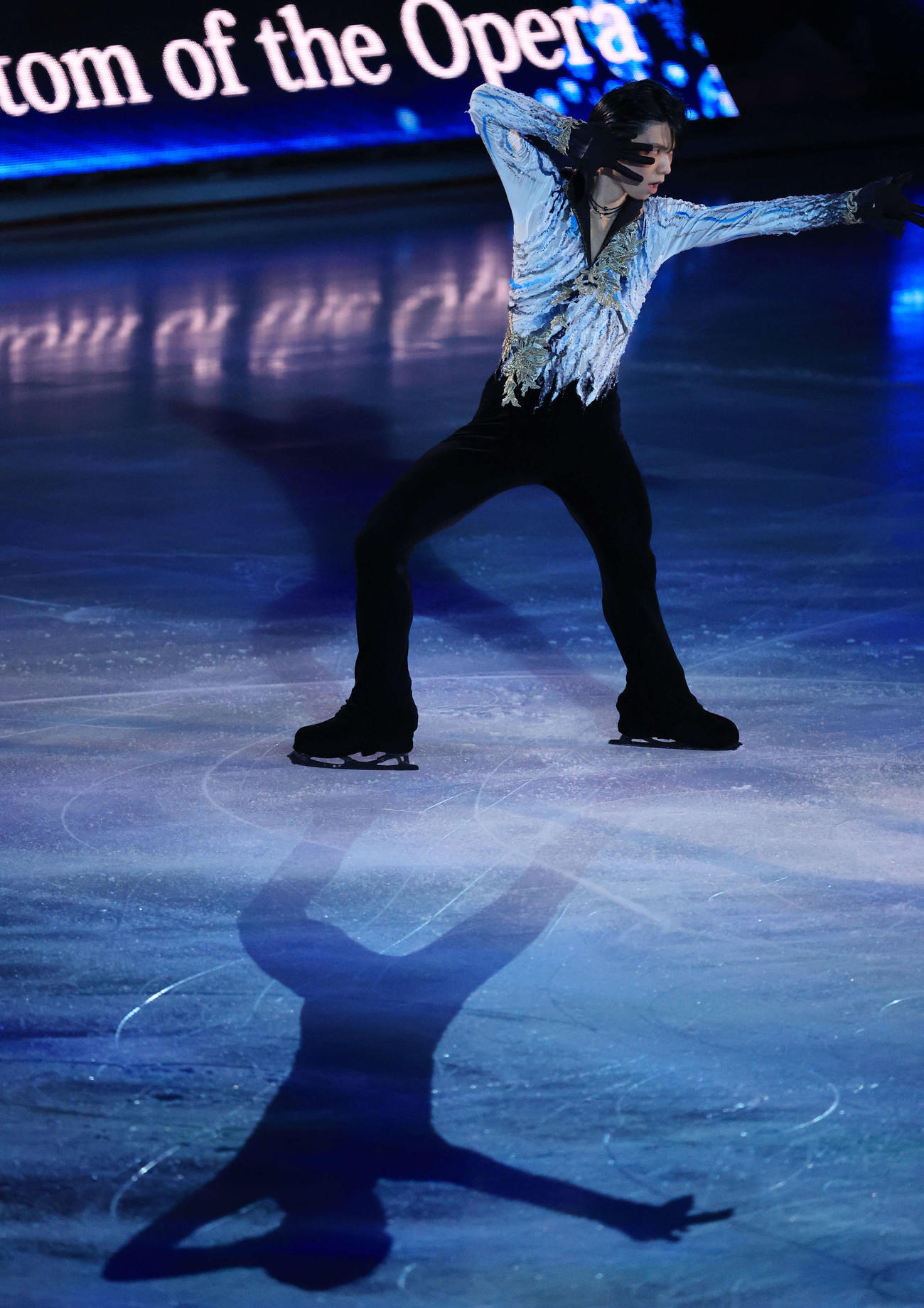 「スターズ・オン・アイス」で、オペラ座の怪人を演じる羽生結弦さん（撮影・浅見桂子）