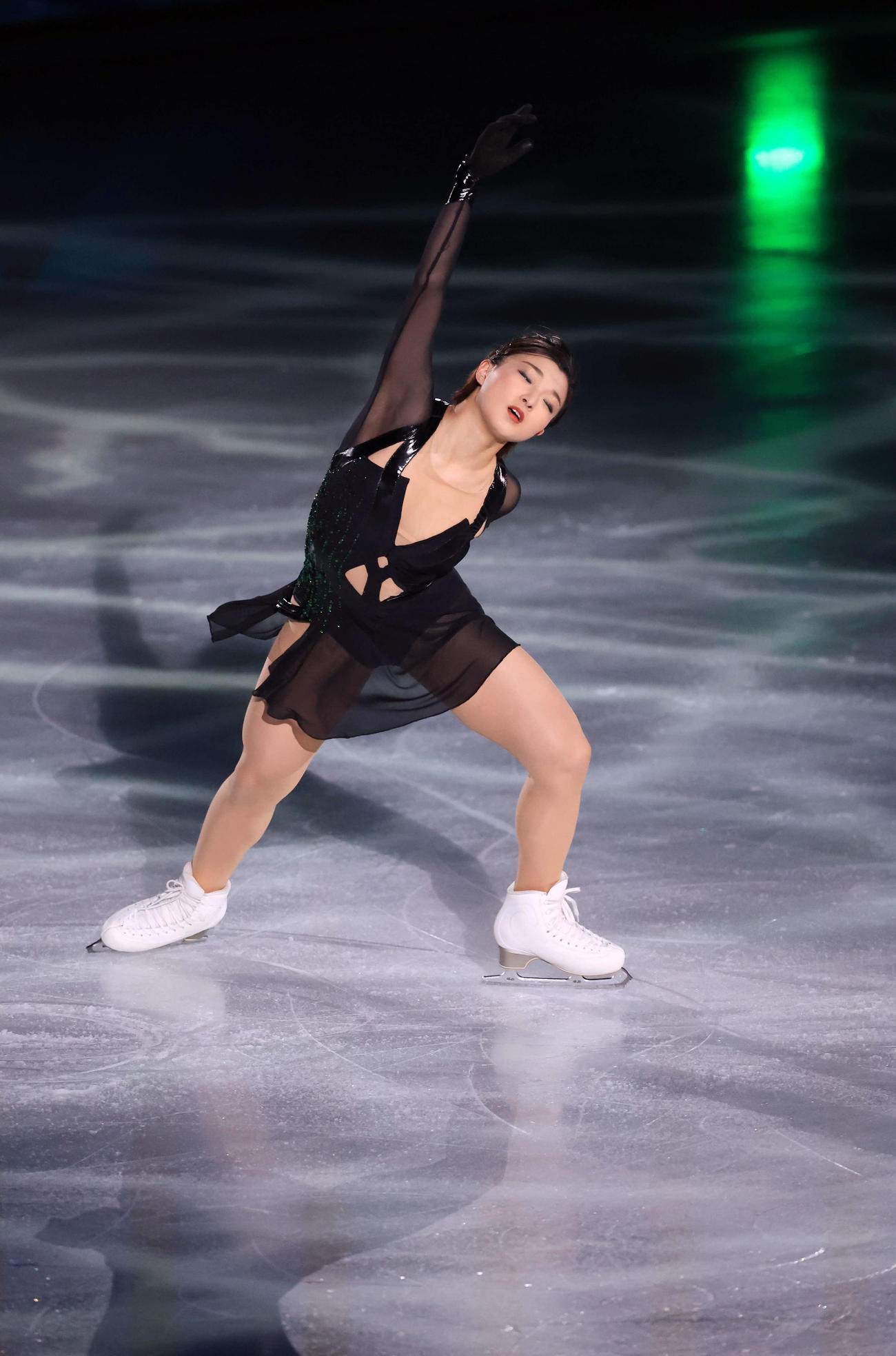 「スターズ・オン・アイス」で、笑顔で演技する坂本花織（撮影・浅見桂子）