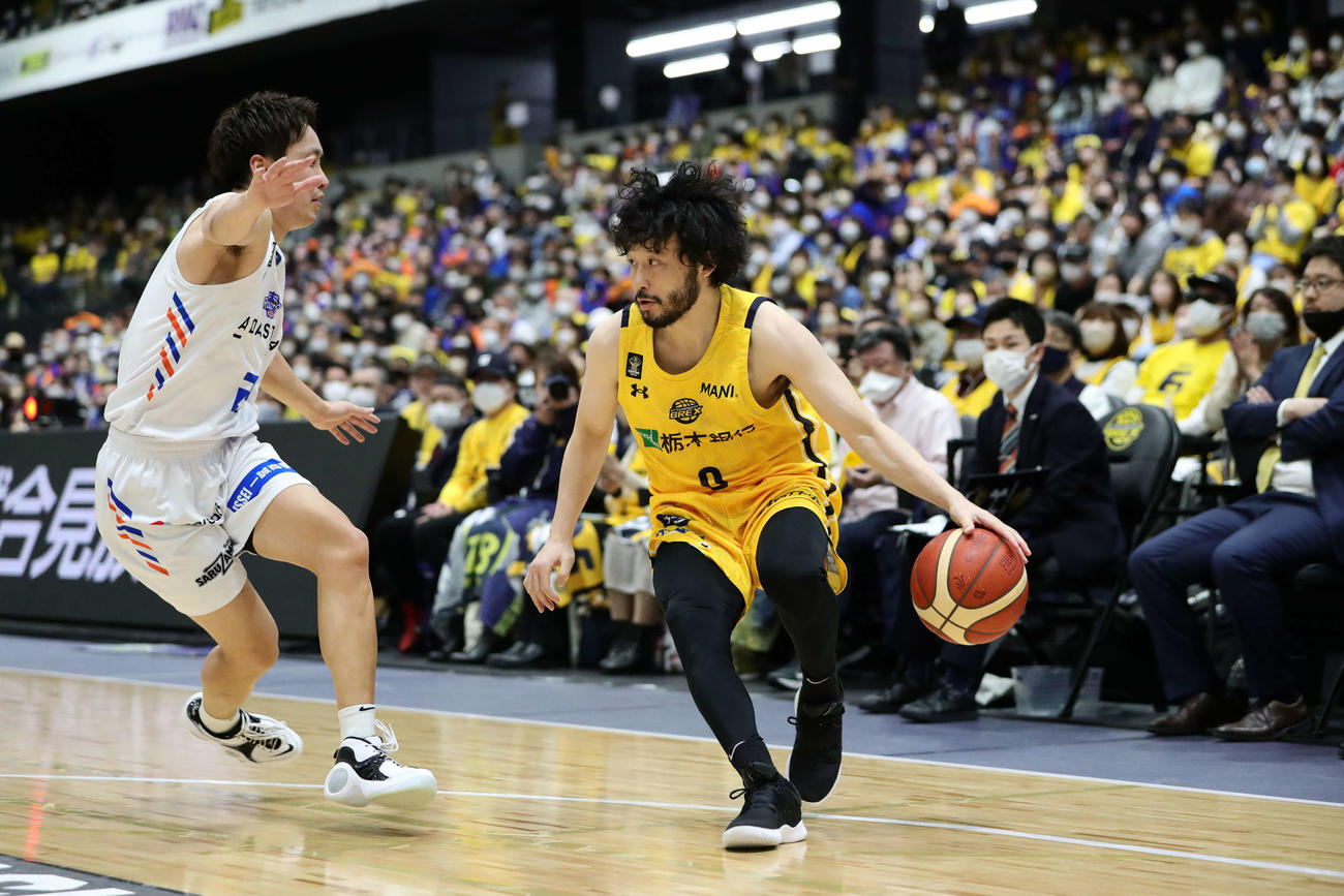 宇都宮対茨城　1月18日北海道戦以来の出場で活躍する宇都宮の田臥勇太（コピーライトBLEAGUE）
