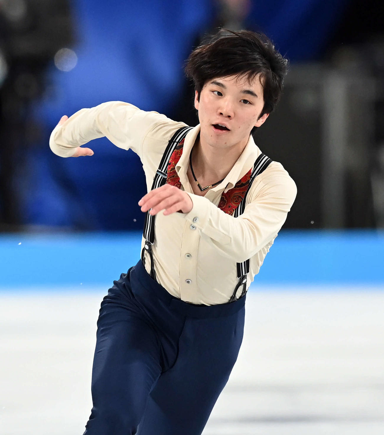 朝の公式練習で演技の確認をする友野（撮影・たえ見朱実）