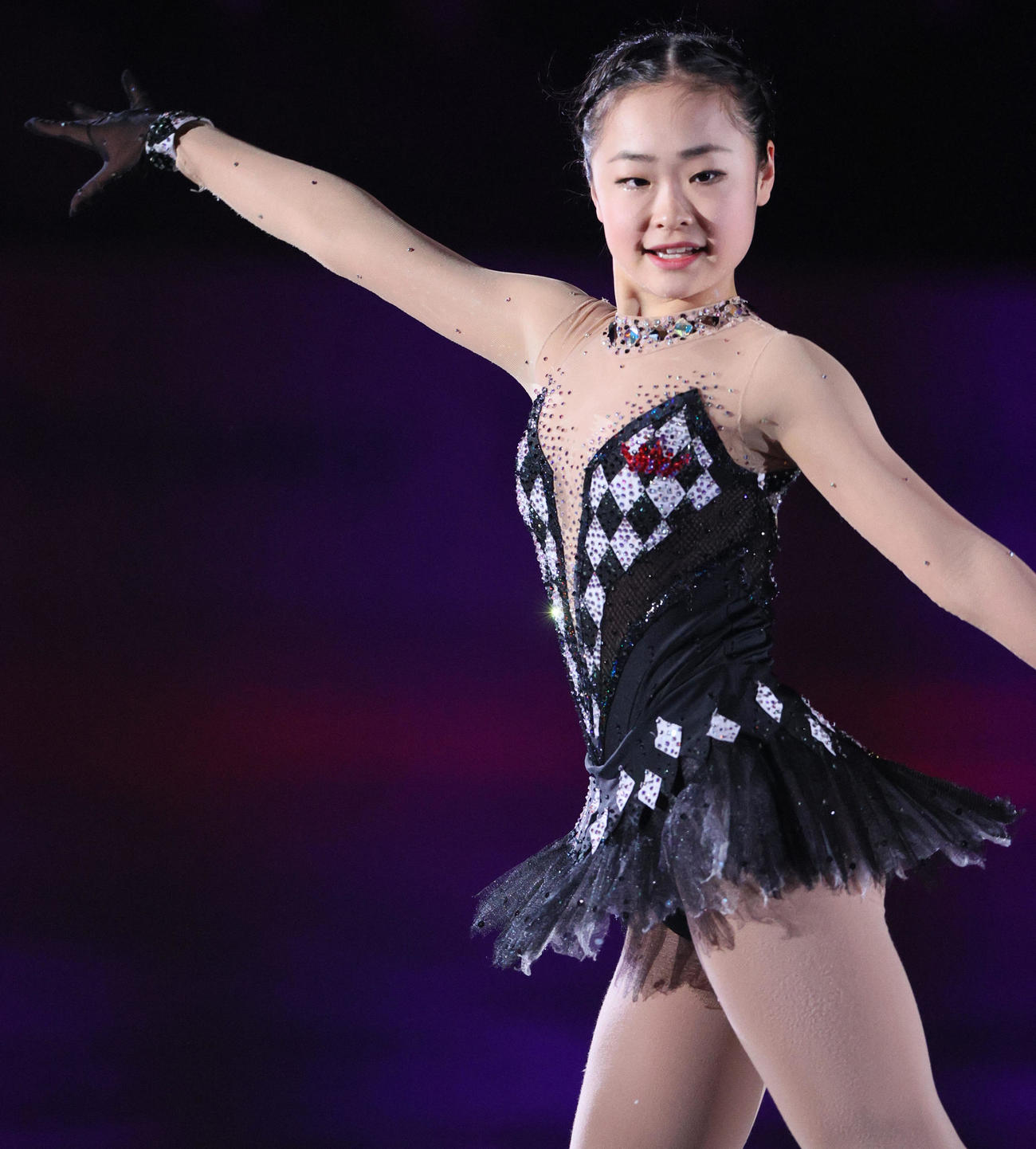 演技を披露する島田麻央（撮影・上山淳一）