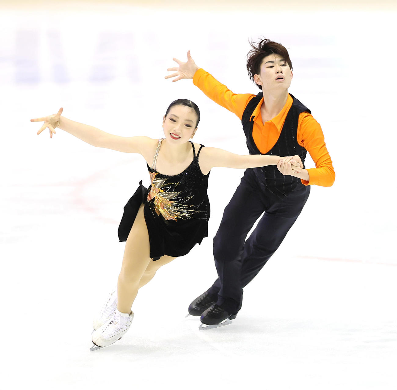 来田奈央、森田真沙也組（2022年11月25日撮影）