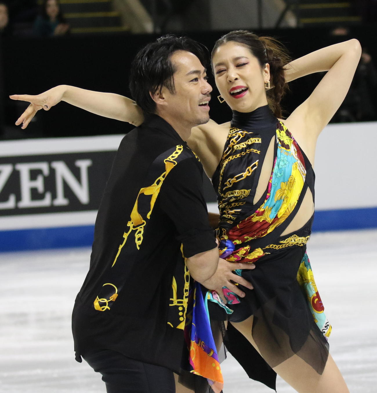 村元哉中（右）と高橋大輔の「かなだい」組（23年2月）
