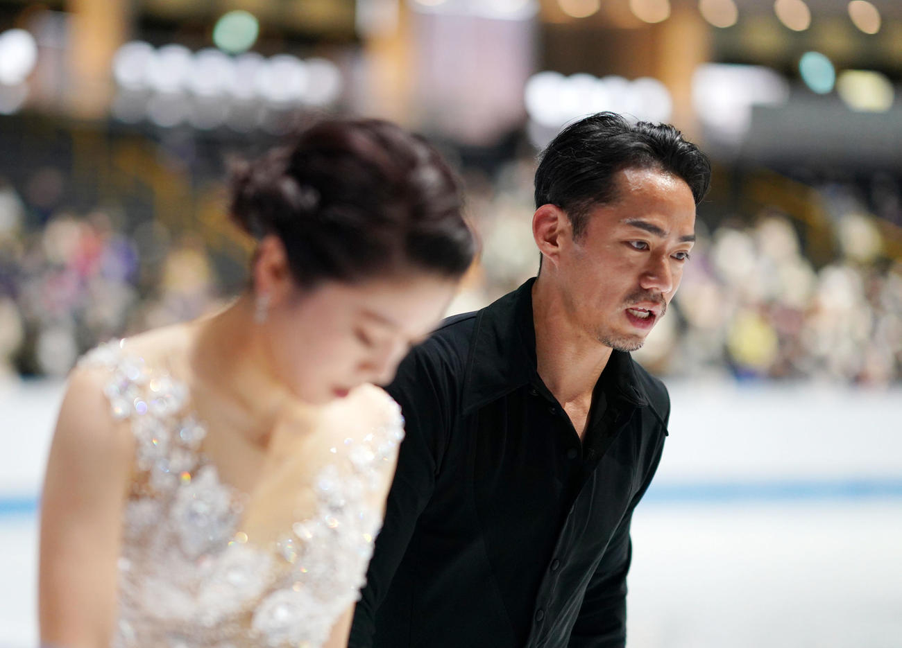 言葉を交わす「かなだい」村元（左）高橋組（2023年3月21日撮影）