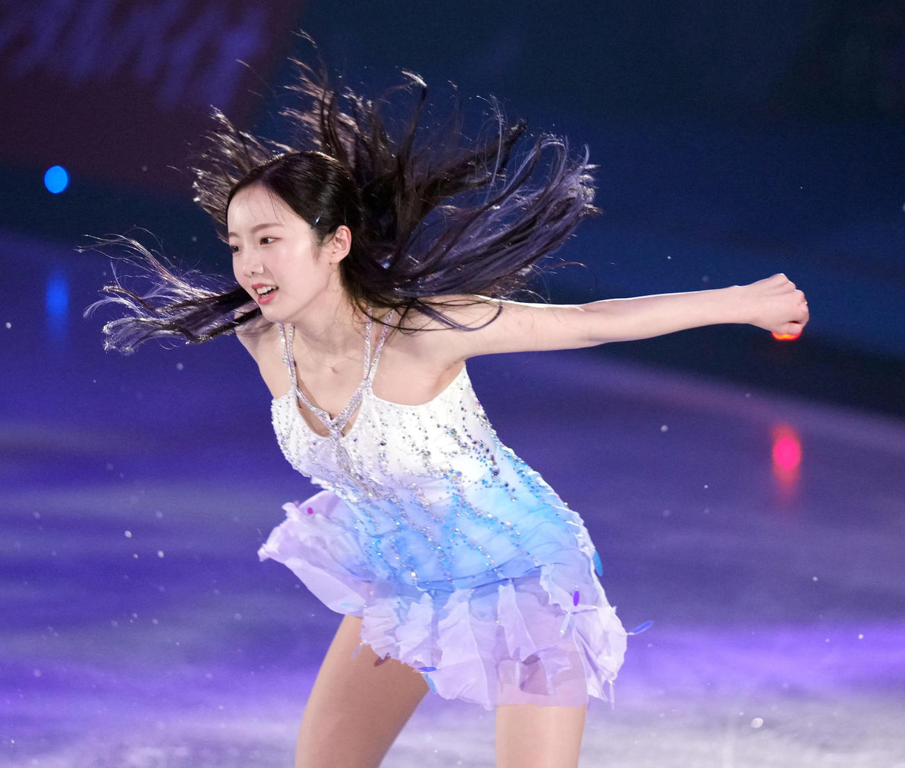 「プリンスアイスワールド2023－2024横浜公演」で演技を見せる本田（撮影・狩俣裕三）