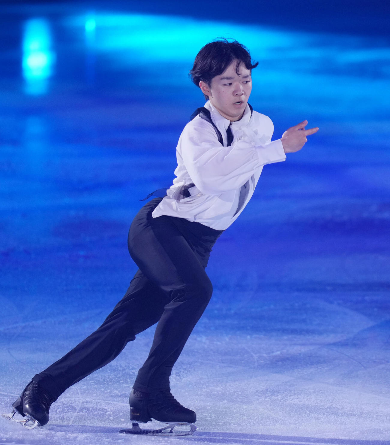 「プリンスアイスワールド2023－2024横浜公演」で演技を見せる鍵山（撮影・狩俣裕三）