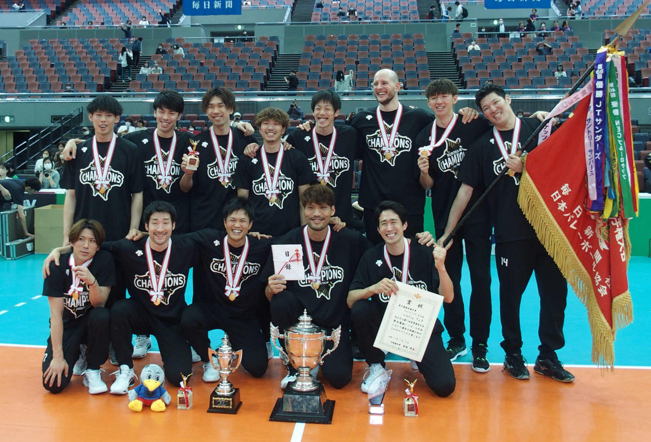 男子決勝で初優勝したウルフドッグス名古屋（撮影・永田淳）