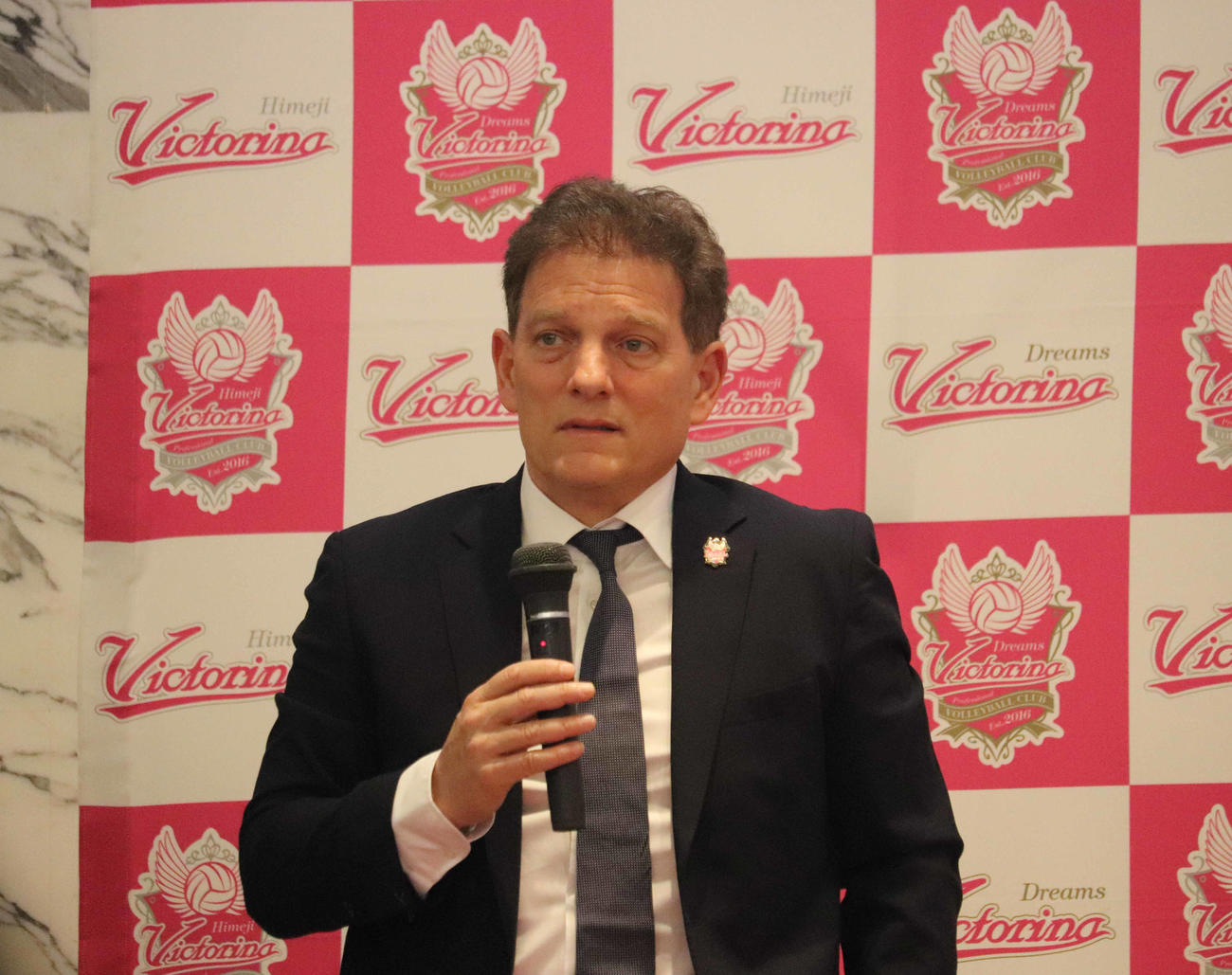 バレー】姫路にアビタル・セリンジャー監督が就任「夢が叶った」新指揮