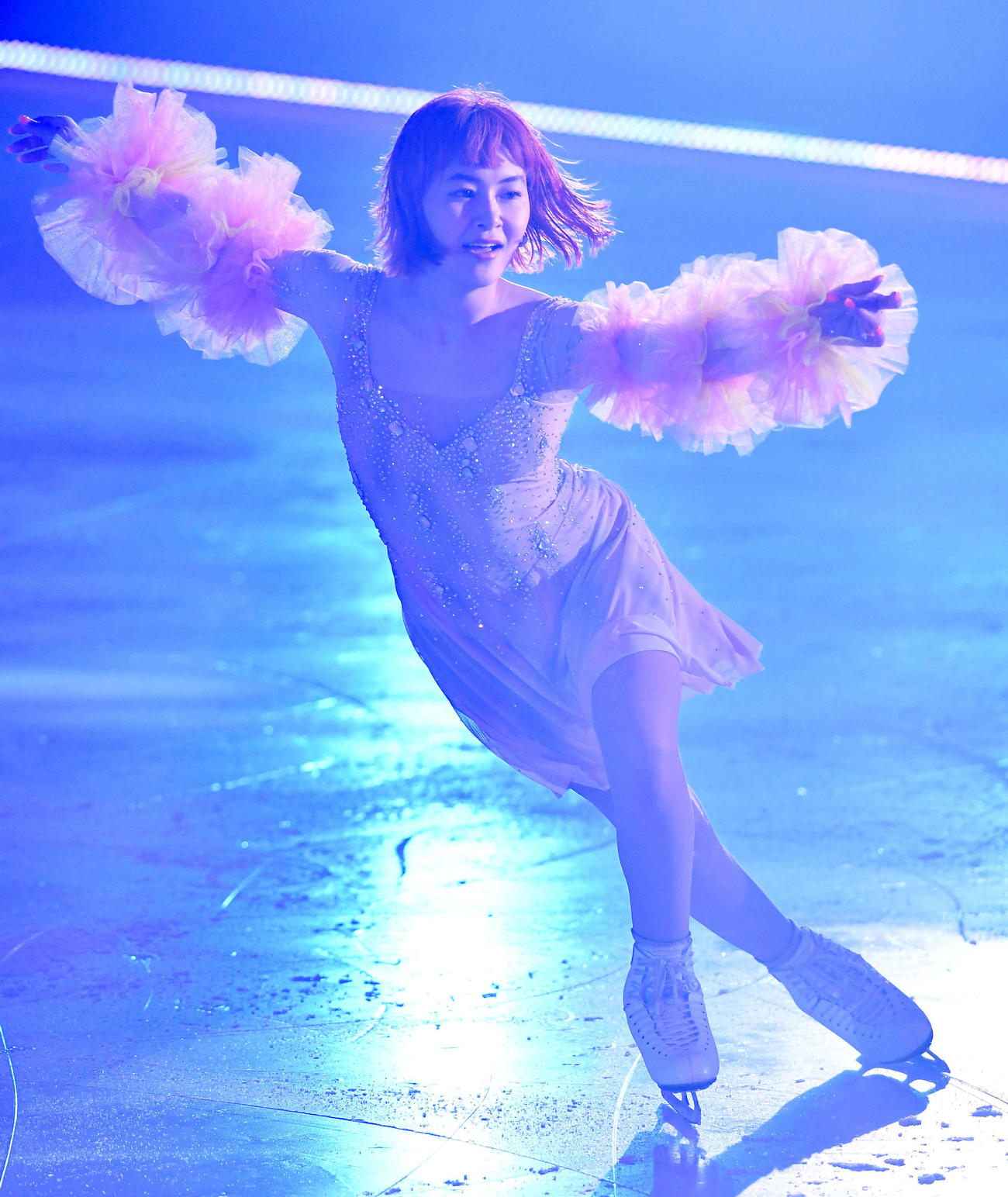 アイスエクスプロージョン2023in福岡　ゲネプロで演技を披露する村上佳菜子（撮影・岩下翔太）