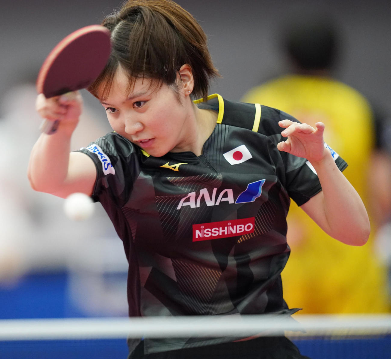 世界卓球ダーバン大会に向けた日本代表の公開練習に臨む平野（撮影・小沢裕）