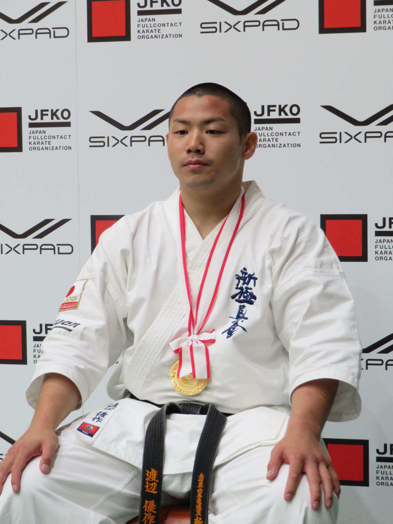 男子重量級は渡辺が初優勝を飾った
