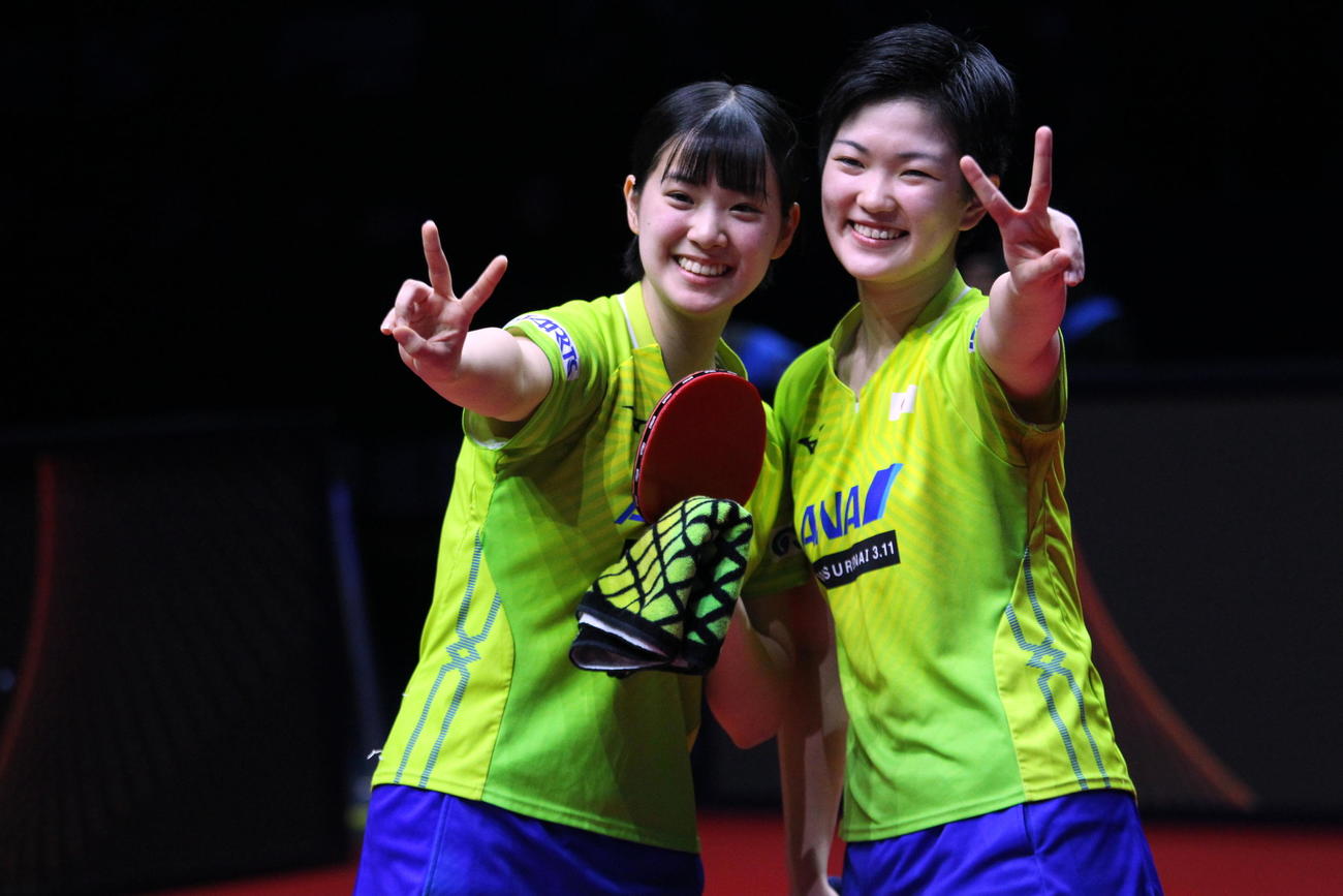 長崎美柚（左）と木原美悠