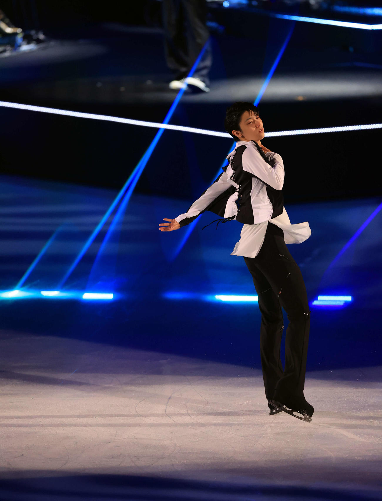 ISSAの歌に乗って演技する羽生結弦さん（撮影・浅見桂子）