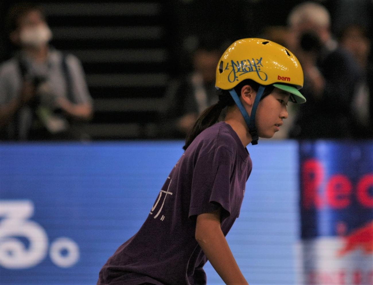 スケートボード・ストリートの新設大会「UPRISING TOKYO」女子決勝で2位となった吉沢（撮影・藤塚大輔）