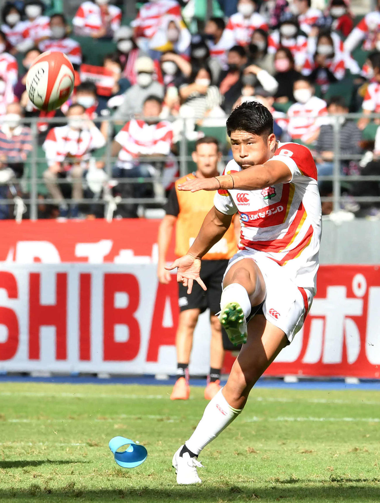 21年10月、オーストラリア戦でペナルティーゴールを決める日本代表SO松田力也